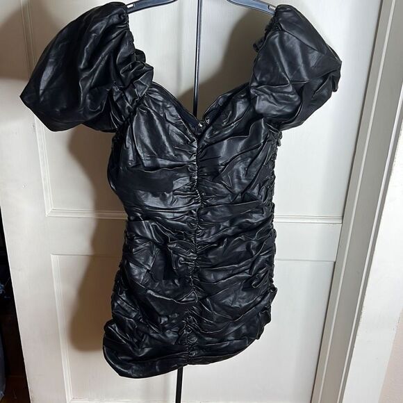 Naked Wardrobe The Statement Faux Leather Ruched Mini Dress Size Medium Nwt - Picture 2 of 7